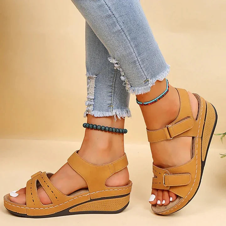 Alfreda Orthopedic Sandal | Solen