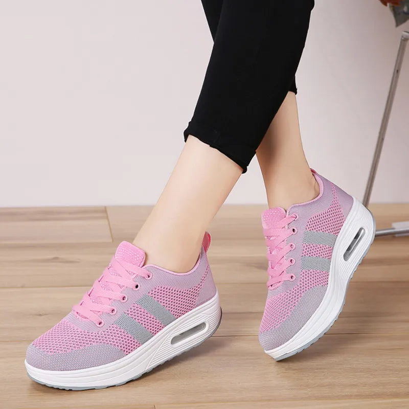 Orthopedic sneakers with air bubbles | Solen